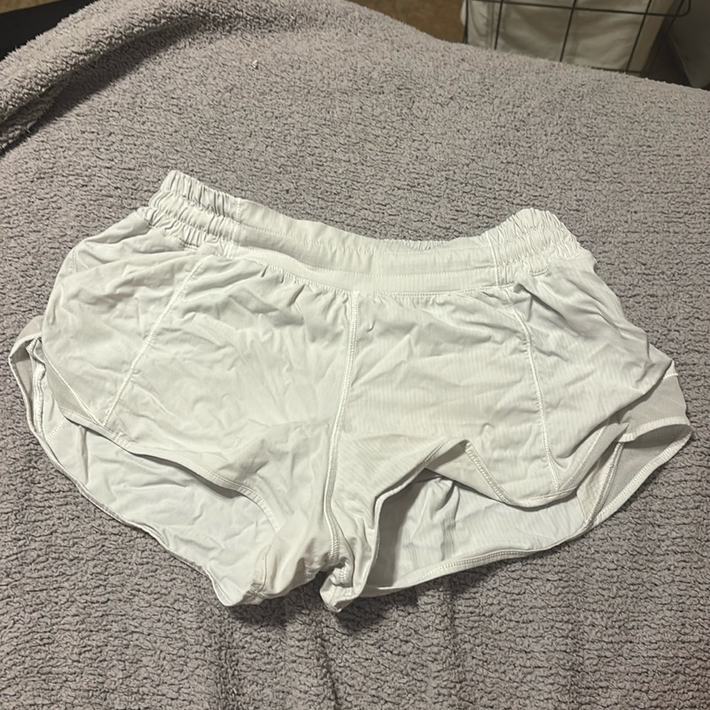 White lululemon hotty hot